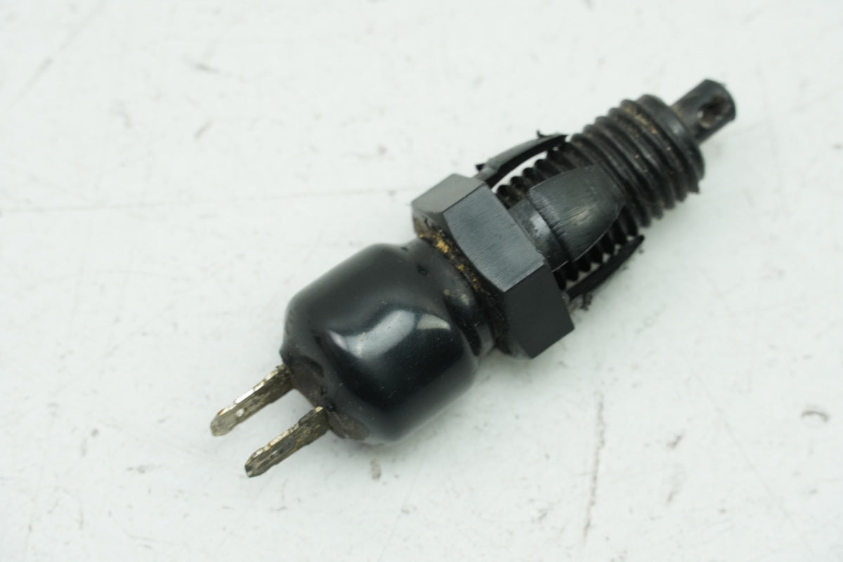 SUZUKI GS 500 E GM51B Bremslichtschalter hinten