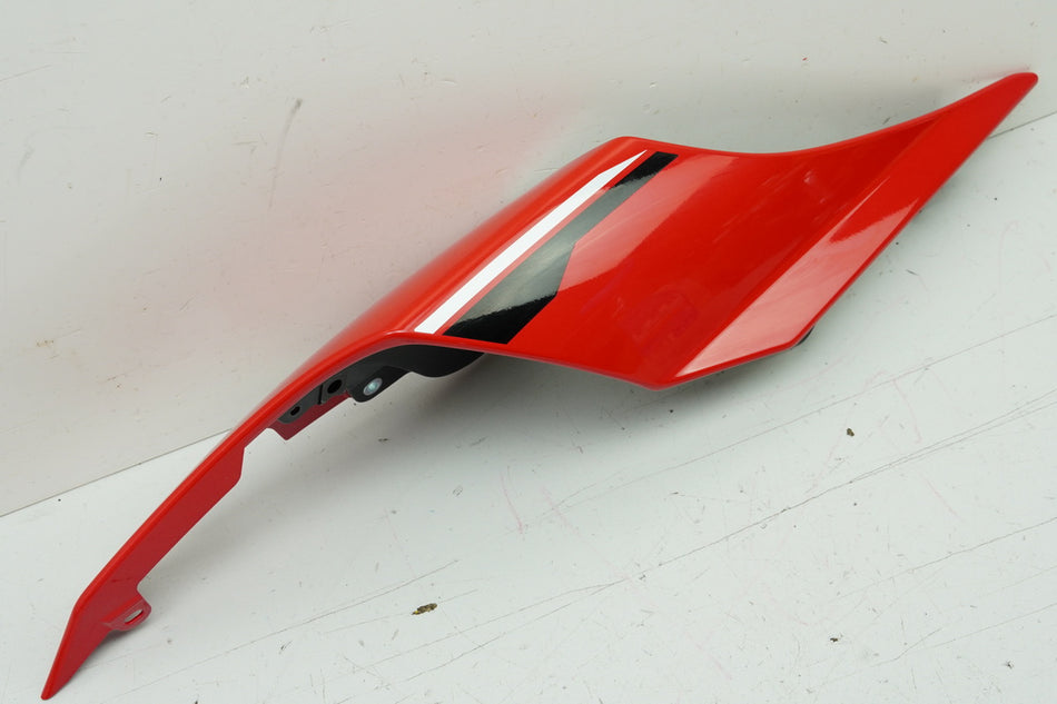 Yamaha YZF R1 RN32 Heckverkleidung rechts Abdeckung Cover NEU 2CR-W2172-11-P1