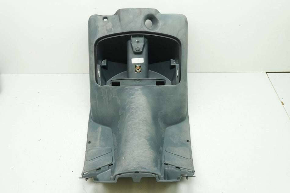 PIAGGIO SFERA 50 C01 Verkleidung Fußraum vorn Beinschild Abdeckung Cover Blende
