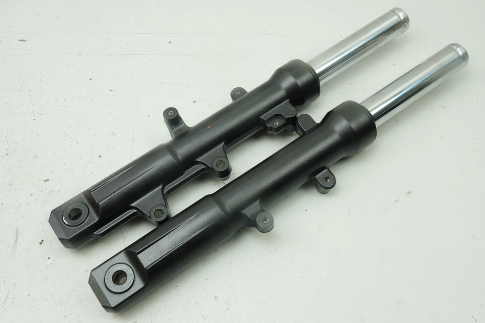 Honda NSS 125 AD JF69 Forza Gabelholme Gabel Standrohr Tauchrohr unfallfrei