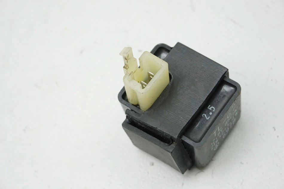 SUZUKI UH 125 BP BURGMAN K2-K6 Relé intermitente TL-67