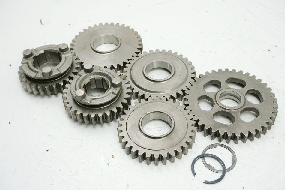 YAMAHA FZ 750 1FN Gears Output Shaft Gearbox Gear