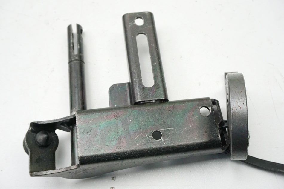 SUZUKI UH 125 BP BURGMAN K2-K6 Öffner Sitzbank Scharnier Halter