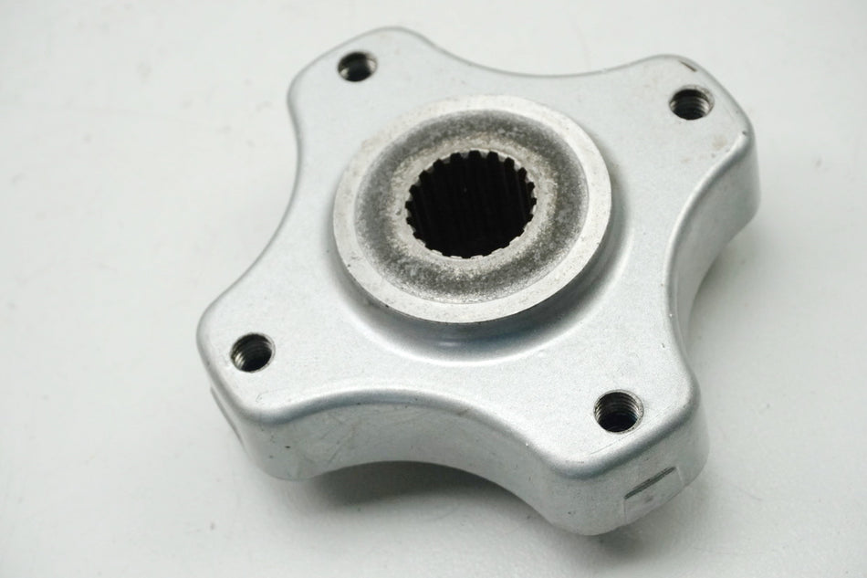SUZUKI UH 125 BP BURGMAN K2-K6 Halterung Bremsscheibe hinten Träger Aufnahme