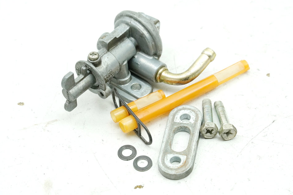 SUZUKI GSF 400 GK75B Bandit grifo de gasolina Mikuni para depósito