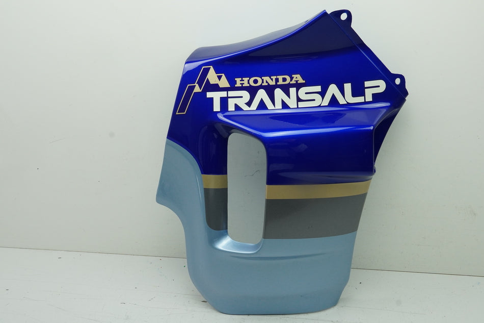 HONDA XL 600 PD06 TRANSALP Carenado lateral derecho Cubierta del tanque