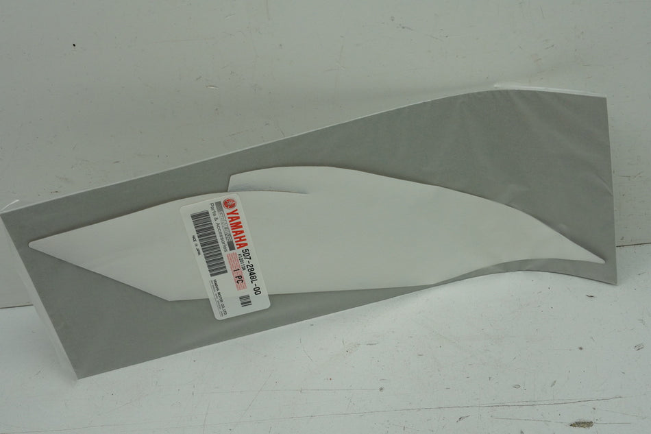 Yamaha YZF 125 R Sticker on Seat Emblem Original 5D7-2848L-00 - NEW