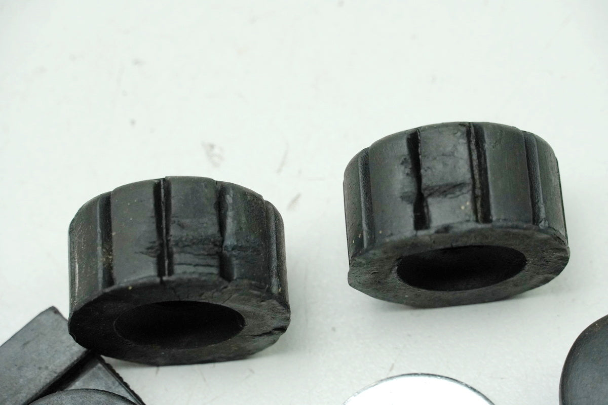 KYMCO ZING 125 RFBRF25AA Tank Gummis Dämpfer Halter Auflage Tankhalter 8785 km