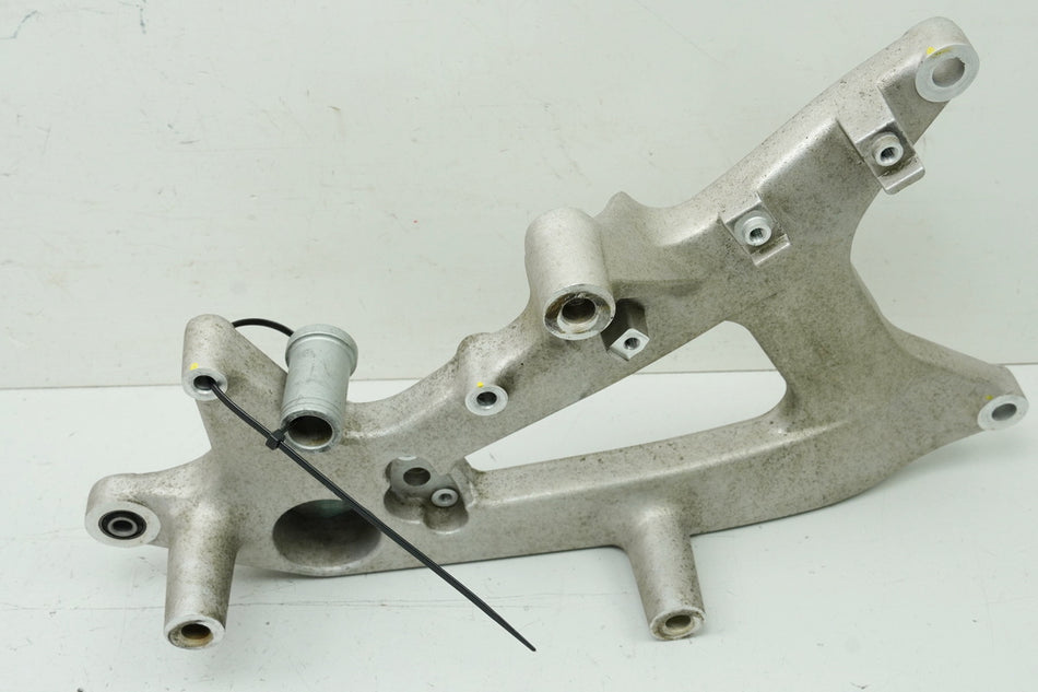 Honda NSS 125 AD JF69 Forza Brazo oscilante Soporte de motor Soporte de motor Llanta de motor Soporte