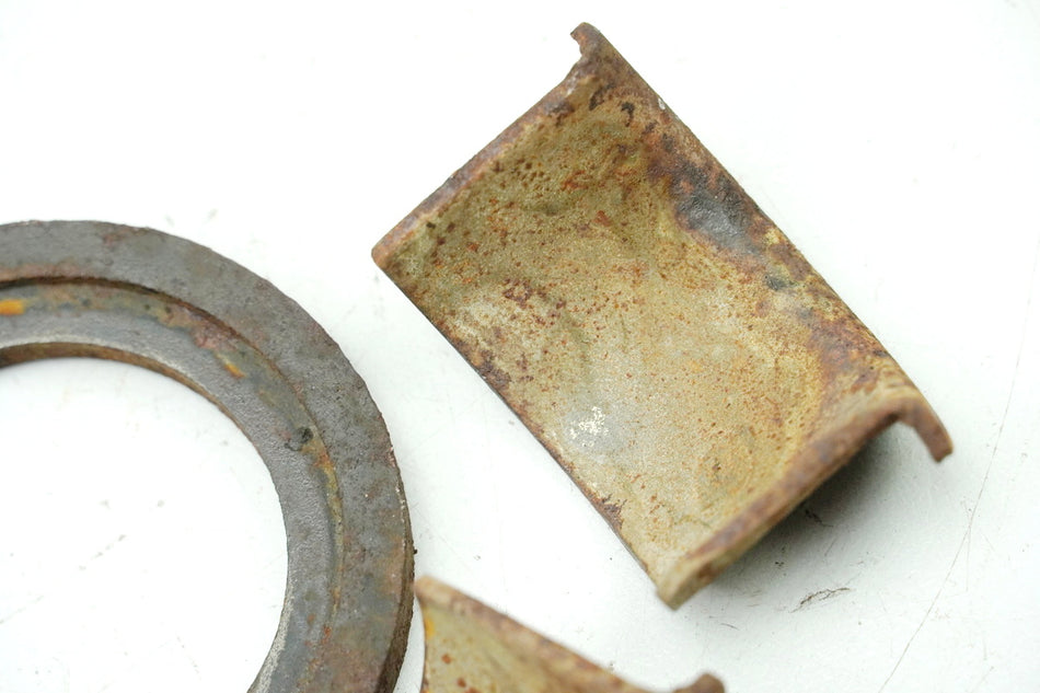 KYMCO ZING 125 RFBRF25AA Anpressring Krümmer Druckschale Krone Halter Schelle
