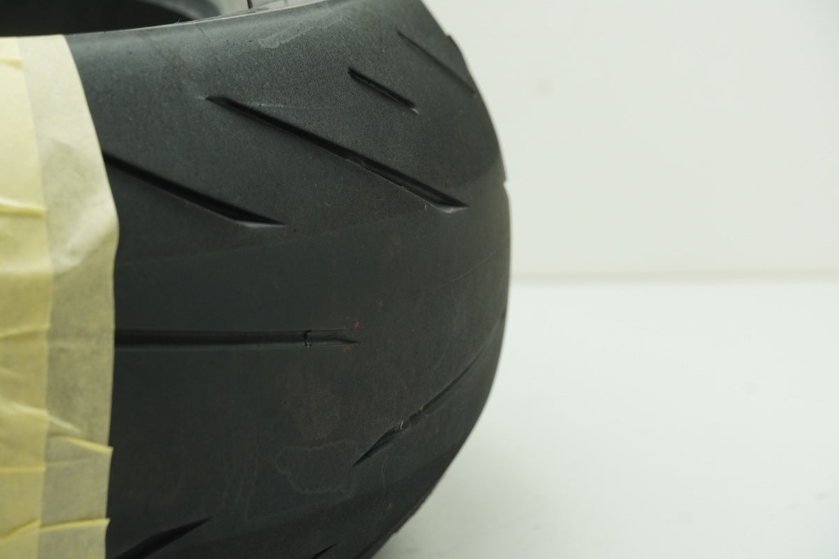 Bridgestone Battlax Hypersport S22R 180/ 55 ZR 17 (73W) neumático trasero
