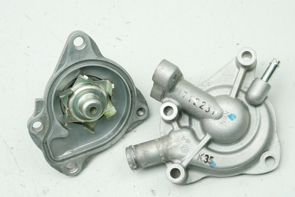 Honda NSS 125 AD JF69 Forza Wasserpumpe original Deckel Motordeckel (für Motor)