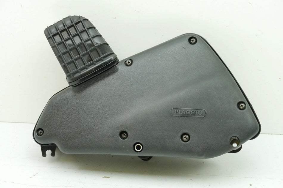 PIAGGIO SFERA 50 C01 Caja de filtro de aire Carcasa de filtro de aire (para motor)