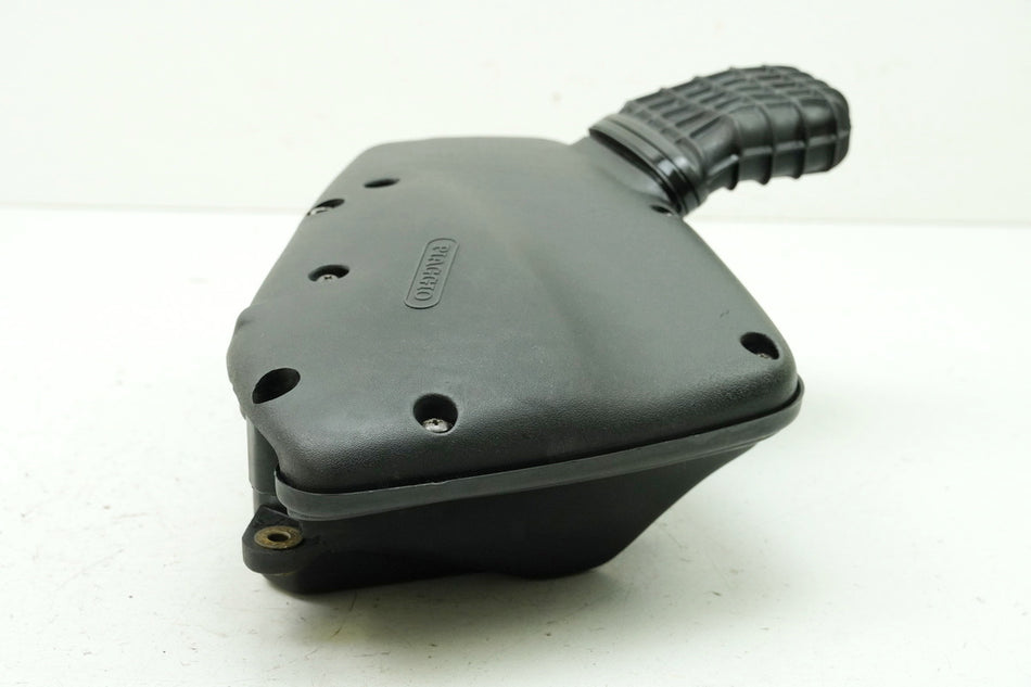 PIAGGIO SFERA 50 C01 Caja de filtro de aire Carcasa de filtro de aire (para motor)