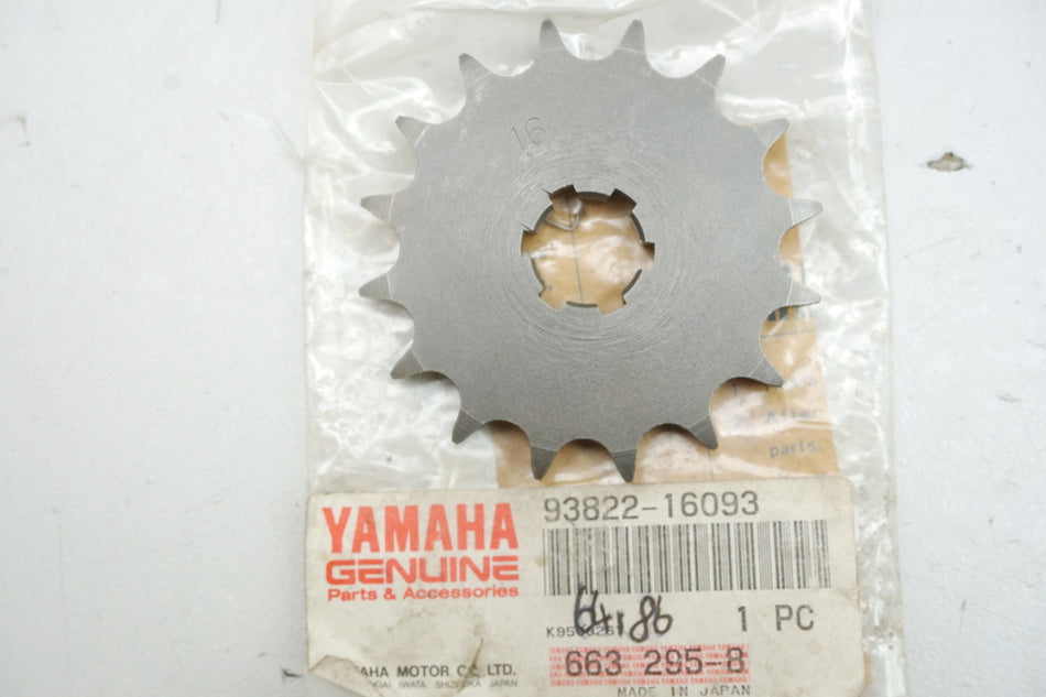 Kettenritzel Ritzel vorn original 93822-16093 für Yamaha DT175 - NEU