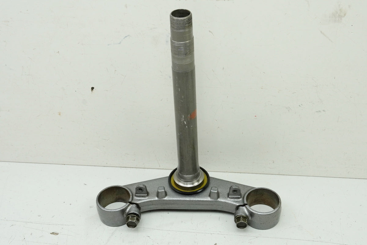 HONDA NTV 650 RC33 REVERE Tija inferior de dirección (para la barra de la horquilla)