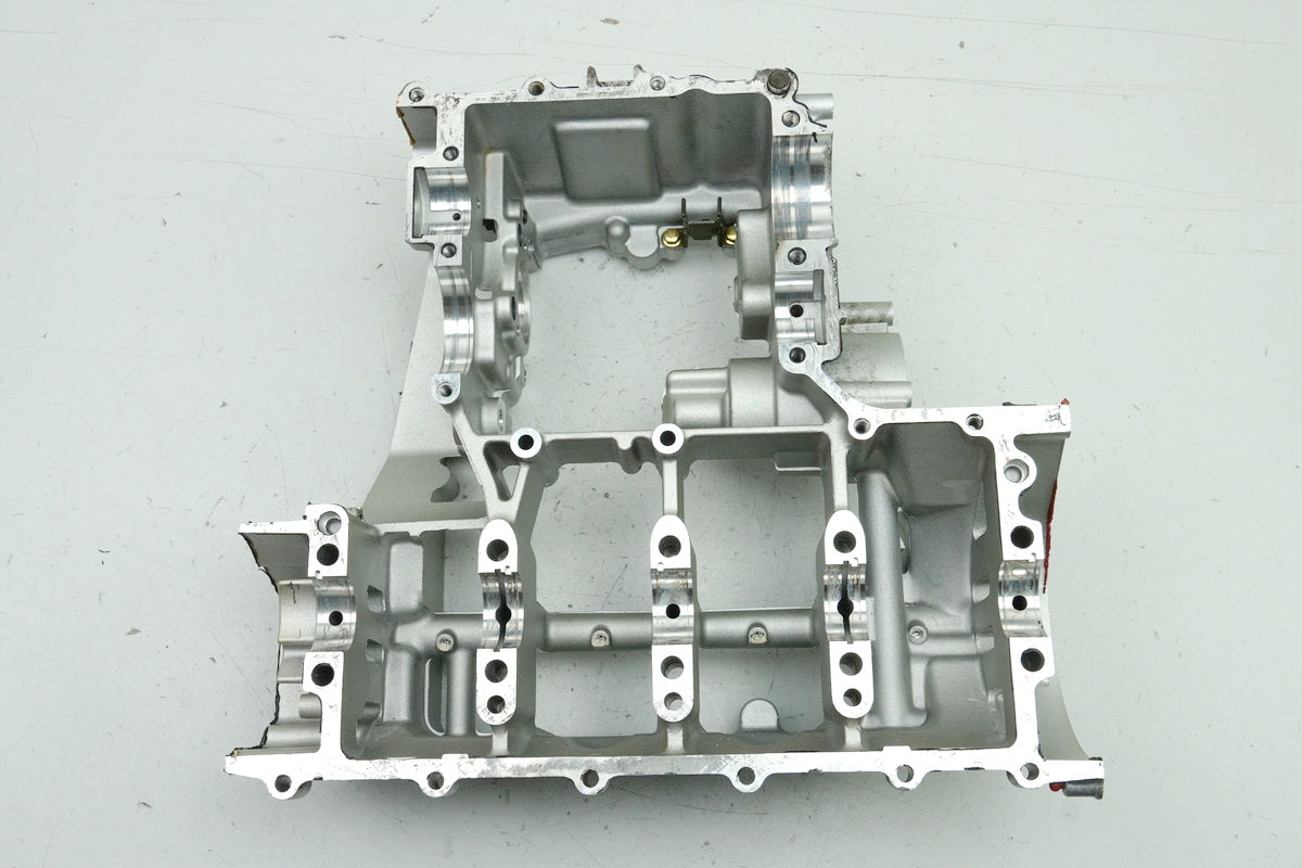 KAWASAKI ZX-6R ZX600G Crankcase (for engine) 98-99