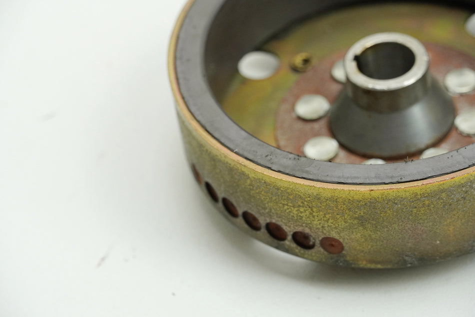 PIAGGIO SFERA 50 C01 Lima Rotor original Volante magnético Alternador