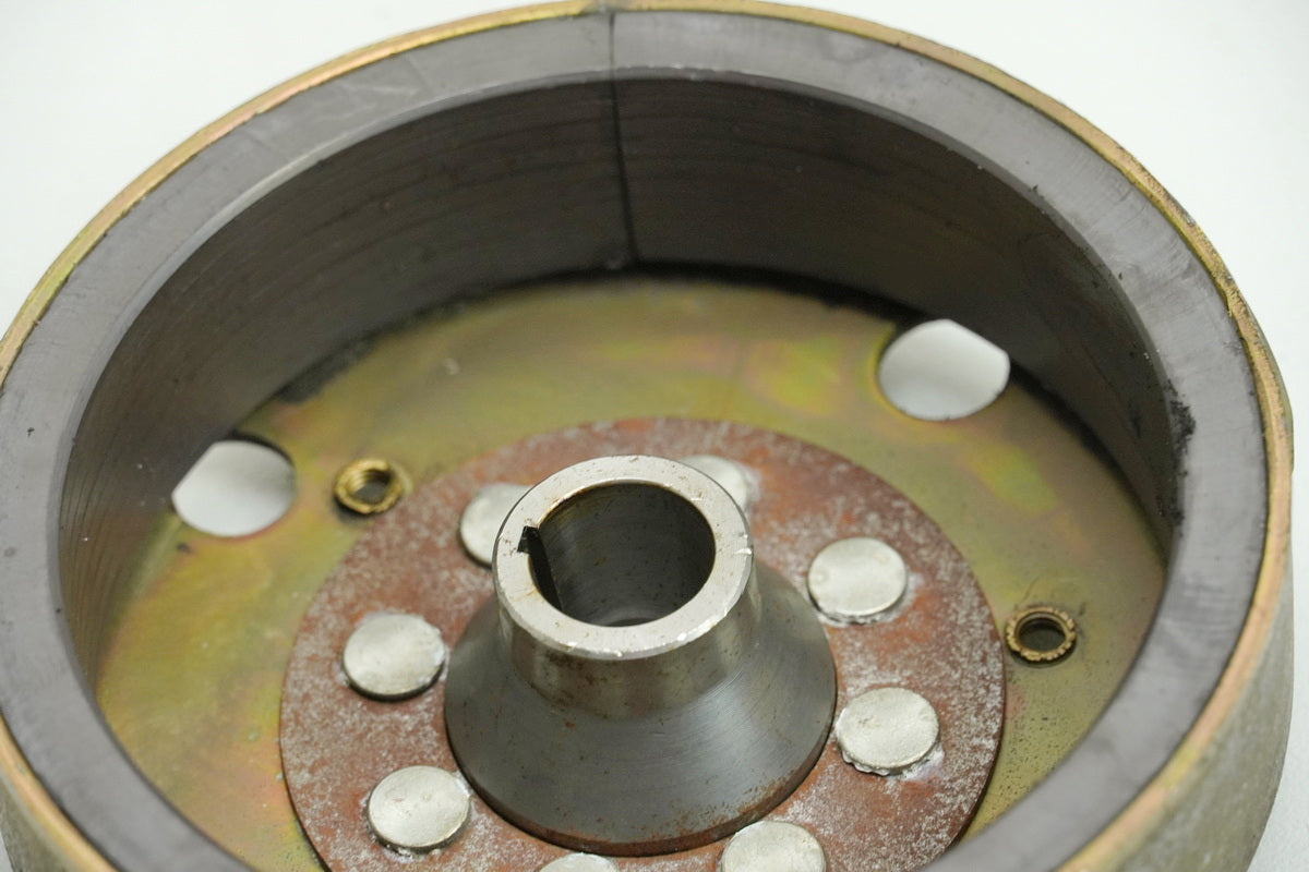 PIAGGIO SFERA 50 C01 Lima Rotor original Polrad Lichtmaschine