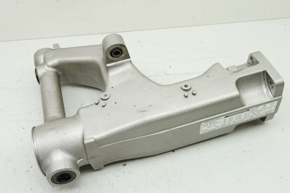 HONDA NTV 650 RC33 REVERE Swingarm Rear Swingarm Driveshaft Tunnel (for drive)