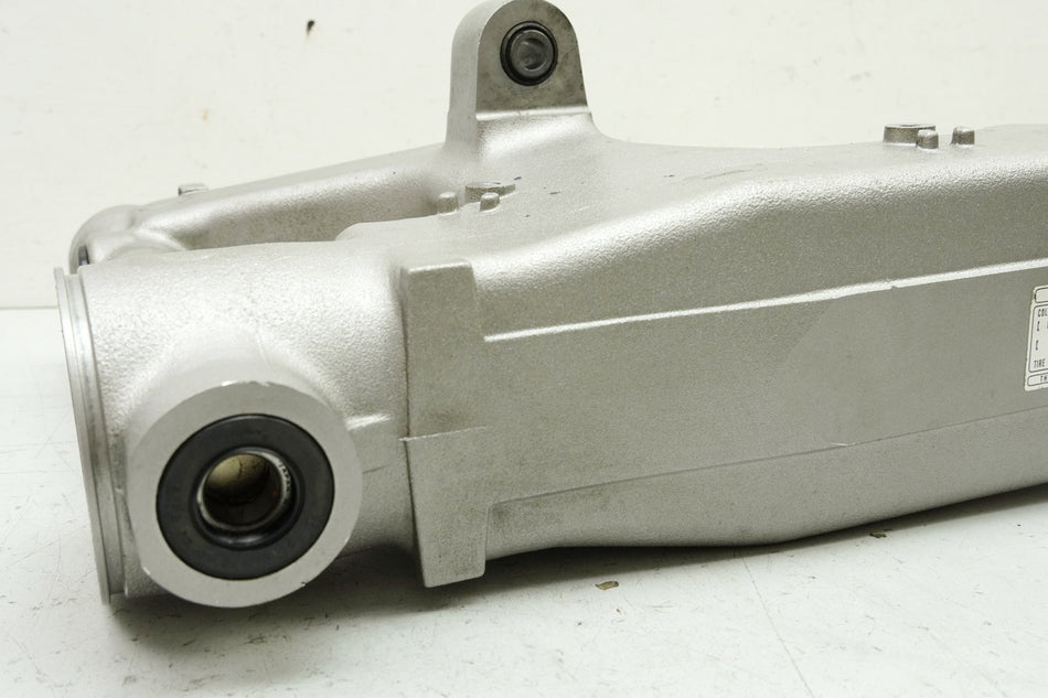 HONDA NTV 650 RC33 REVERE Swingarm Rear Swingarm Driveshaft Tunnel (for drive)