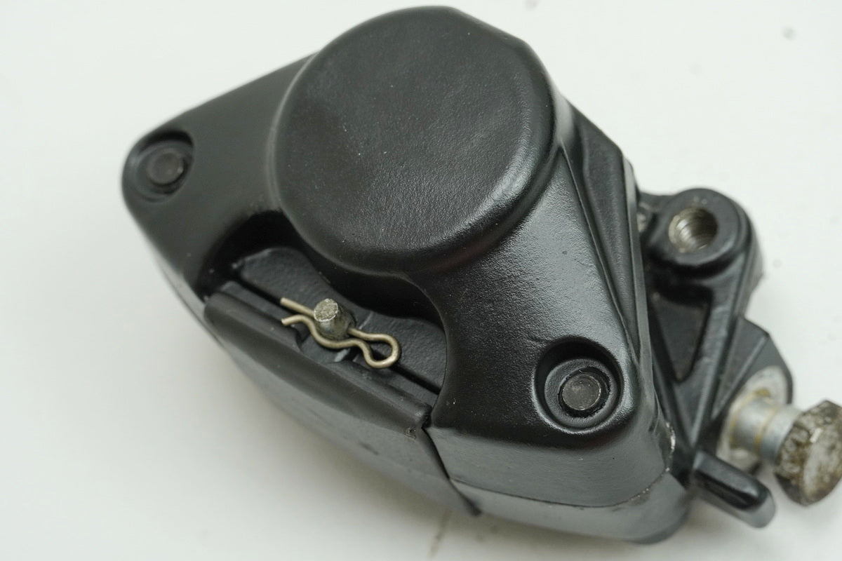 PIAGGIO SFERA 50 C01 Bremssattel vorn Bremszange Brake Caliper Bremsklötze