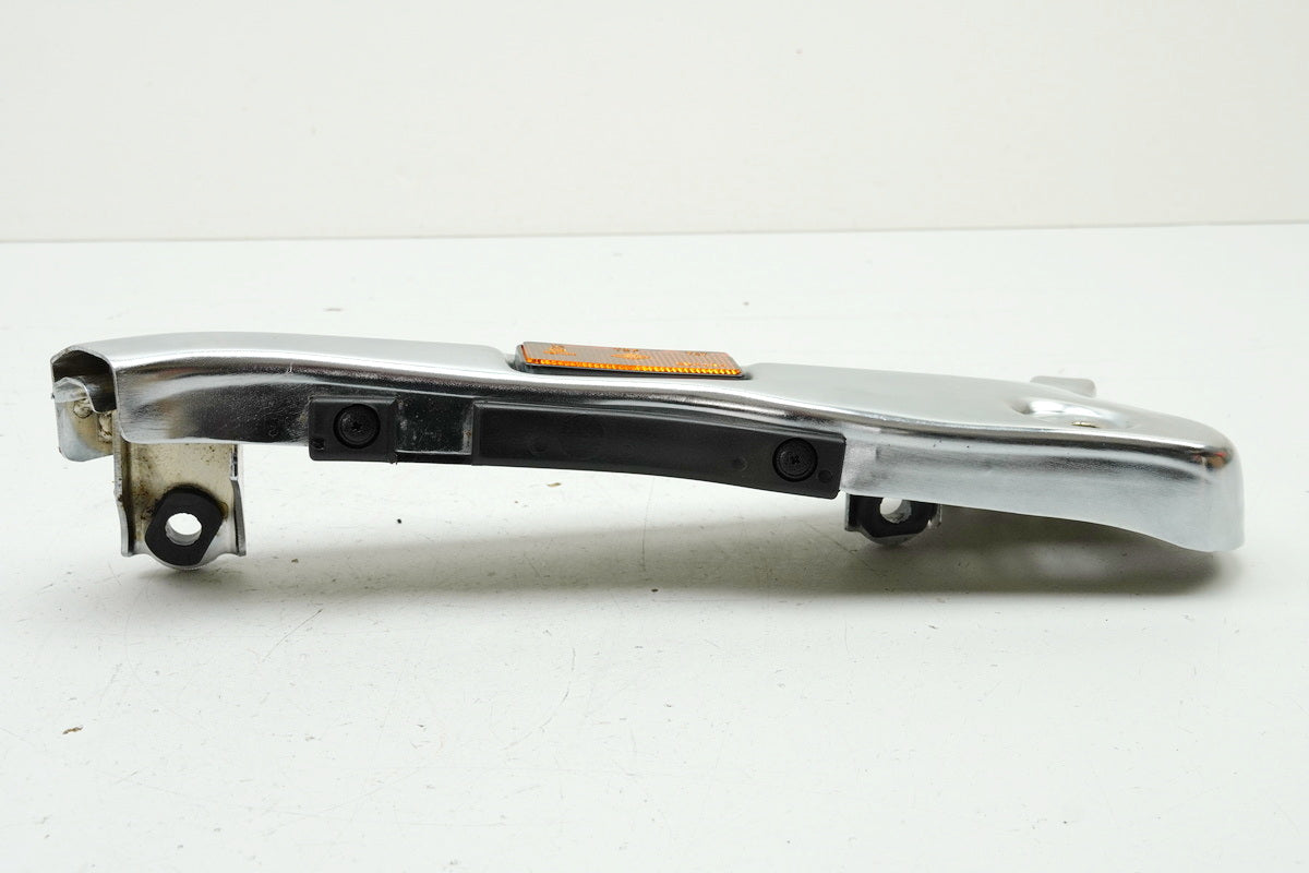 DAELIM VS 125 Halter Blinker links hinten Strebe Chrom Blende 13867 km