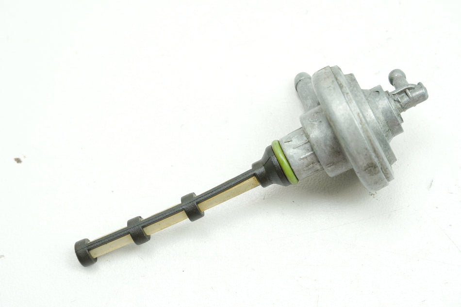 PIAGGIO SFERA 50 C01 grifo de gasolina para tanque de gasolina grifo de combustible