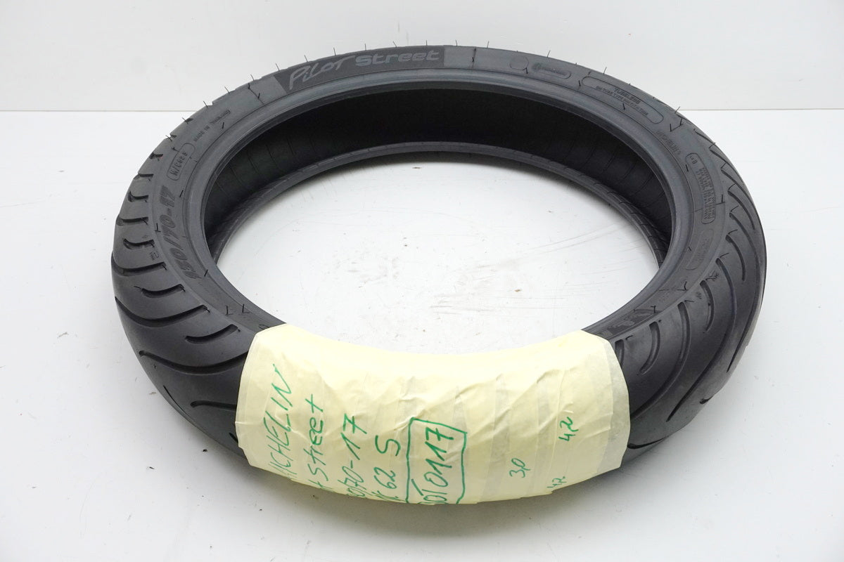 Michelin Pilot Street 130/70 -17 M/C - (62S) - Reifen