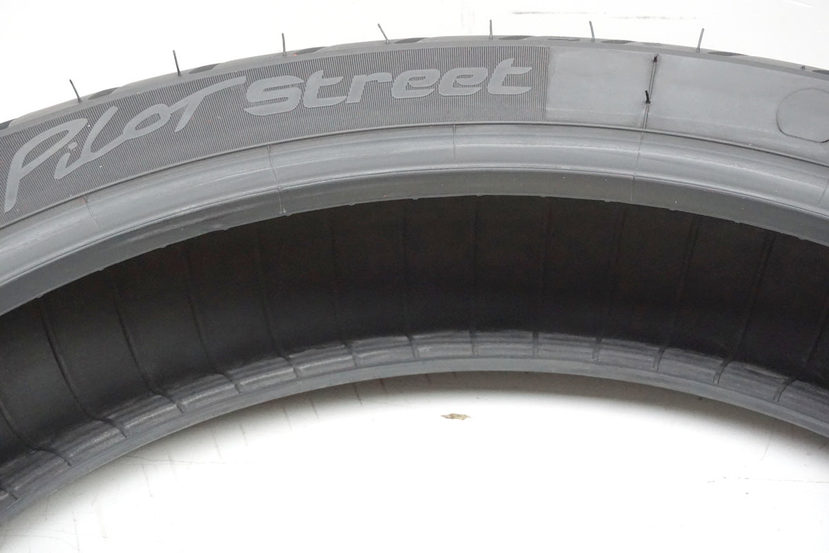 Michelin Pilot Street 130/70 -17 M/C - (62S) - Reifen