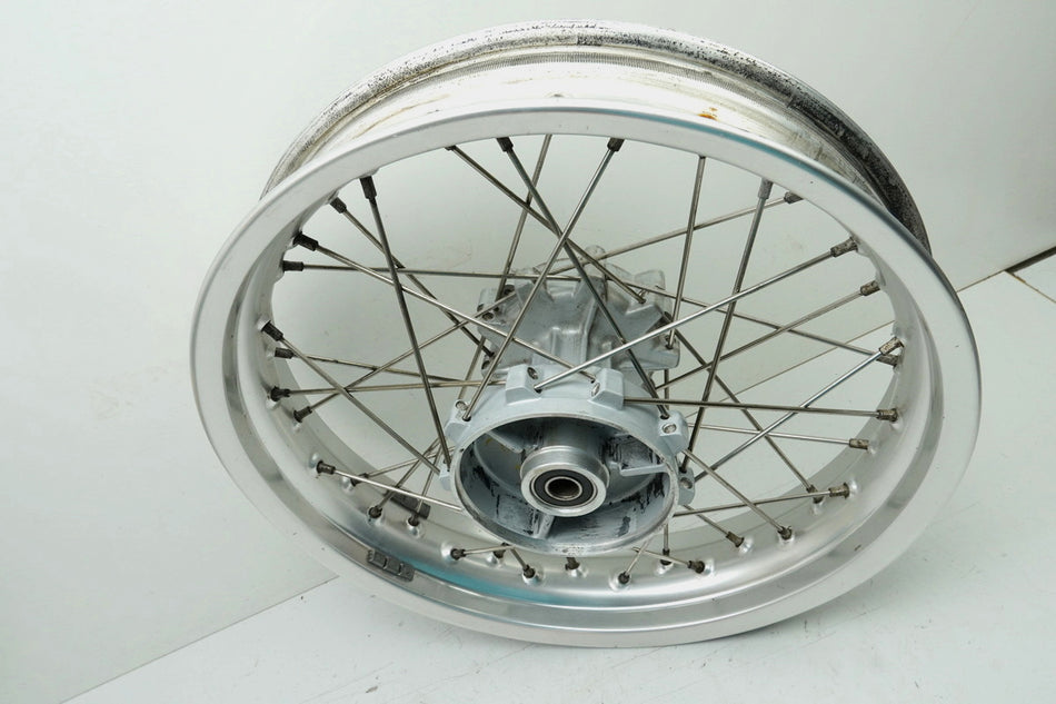 BMW F 650 GS E650G R13 Llanta trasera J 17 x 3.00 Buje de rueda trasera Radios BEHR