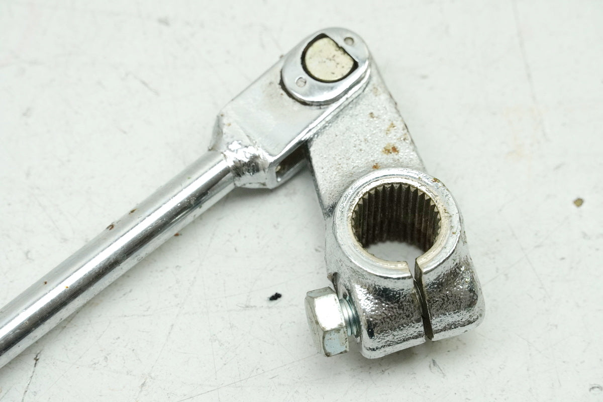 DAELIM VS 125 TORQUE ARM BRAKE STAY