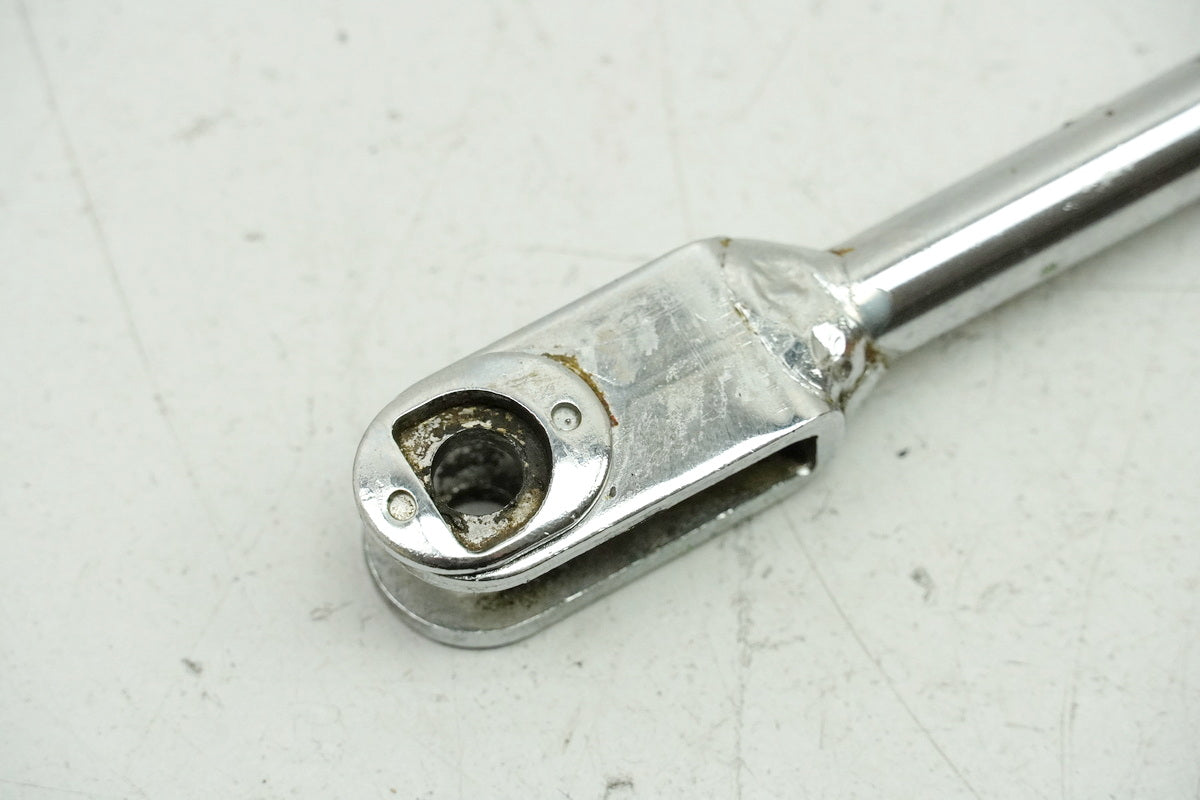 DAELIM VS 125 TORQUE ARM BRAKE STAY
