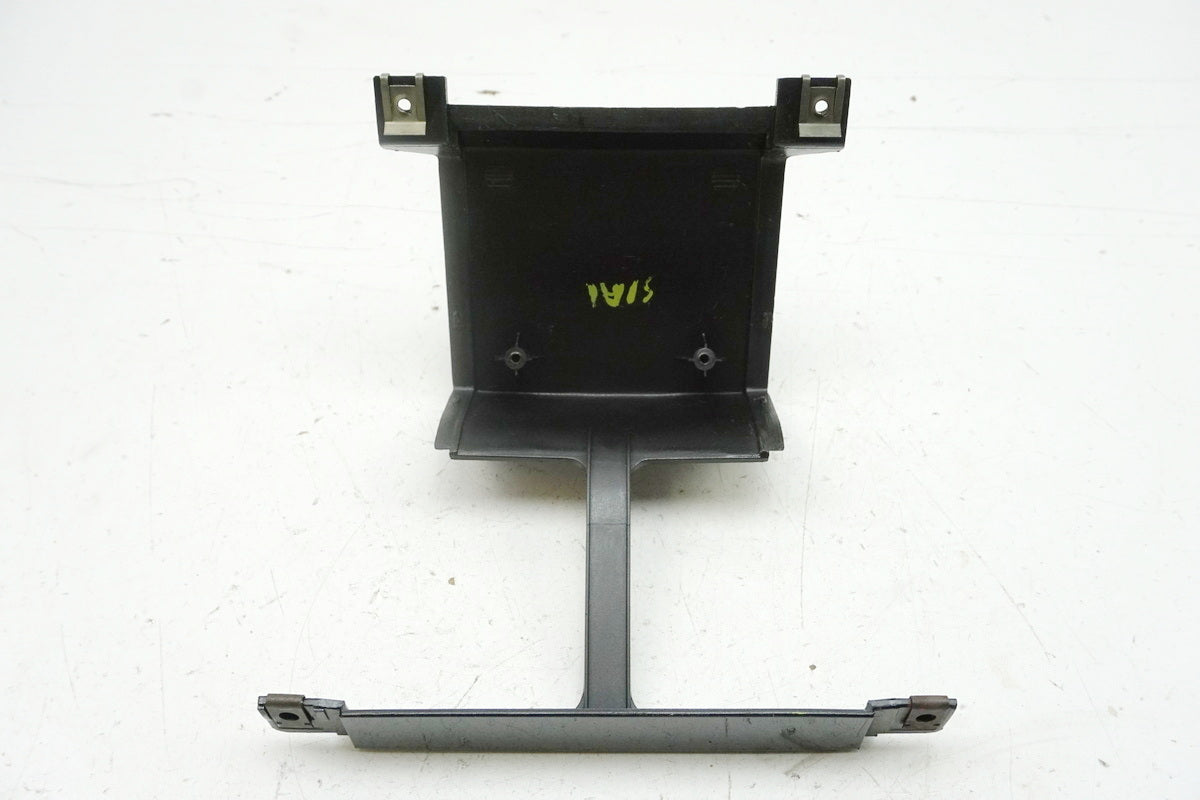 SUZUKI GSX-R 1100 GV73 Heckverkleidung mitte Abdeckung Cover Blende Lampe 91-92