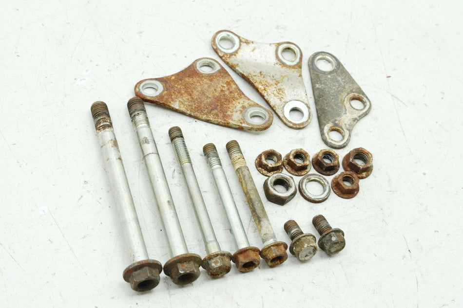 HONDA XR 125 L JD19 Schrauben Motor Halter Halteplatte Motorhalter