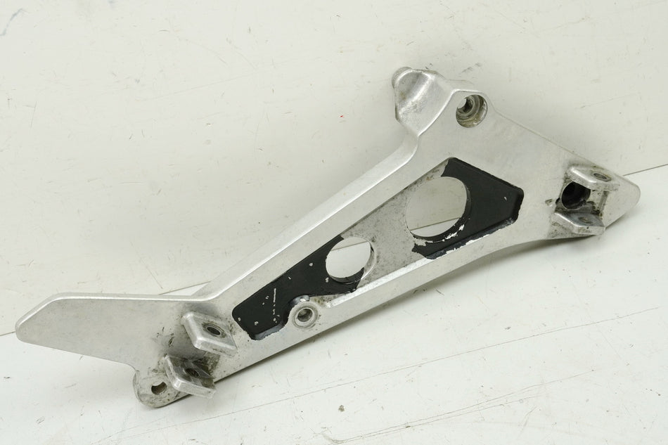 HONDA NTV 650 RC33 REVERE Footrest Plate Rider Right Holder Footrest Carrier
