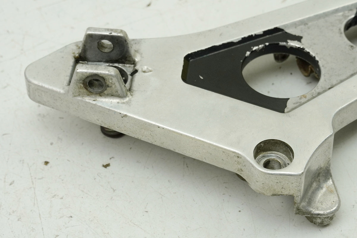 HONDA NTV 650 RC33 REVERE Placa reposapiés lado derecho del conductor Soporte estribo Soporte