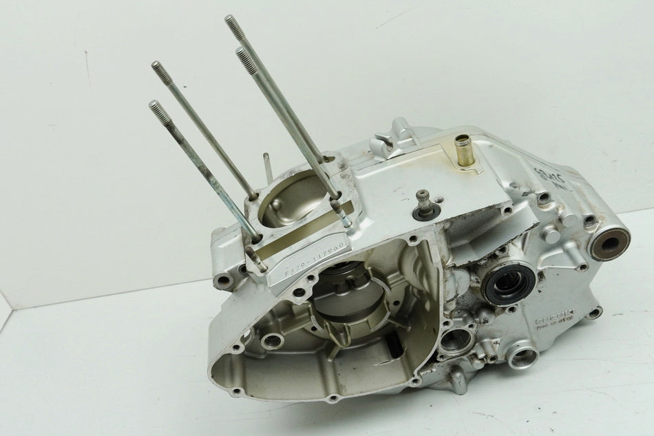 SUZUKI GZ 125 MARAUDER Motorgehäuse Motorblock Crankcase (für Motor)