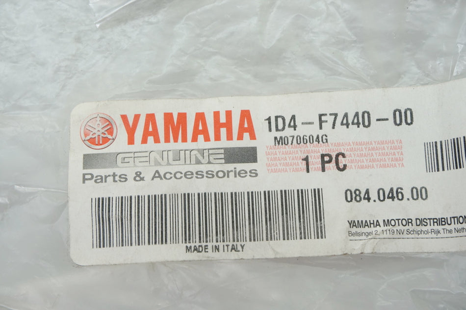 Yamaha Fußraste Sozius rechts Halterung original 1D4-F7440-00 DT XT - NEU