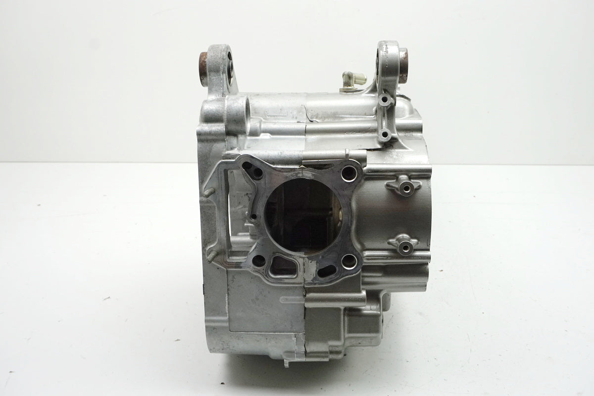 SUZUKI UH 125 BP BURGMAN K2-K6 Engine Housing Crankcase (for engine)