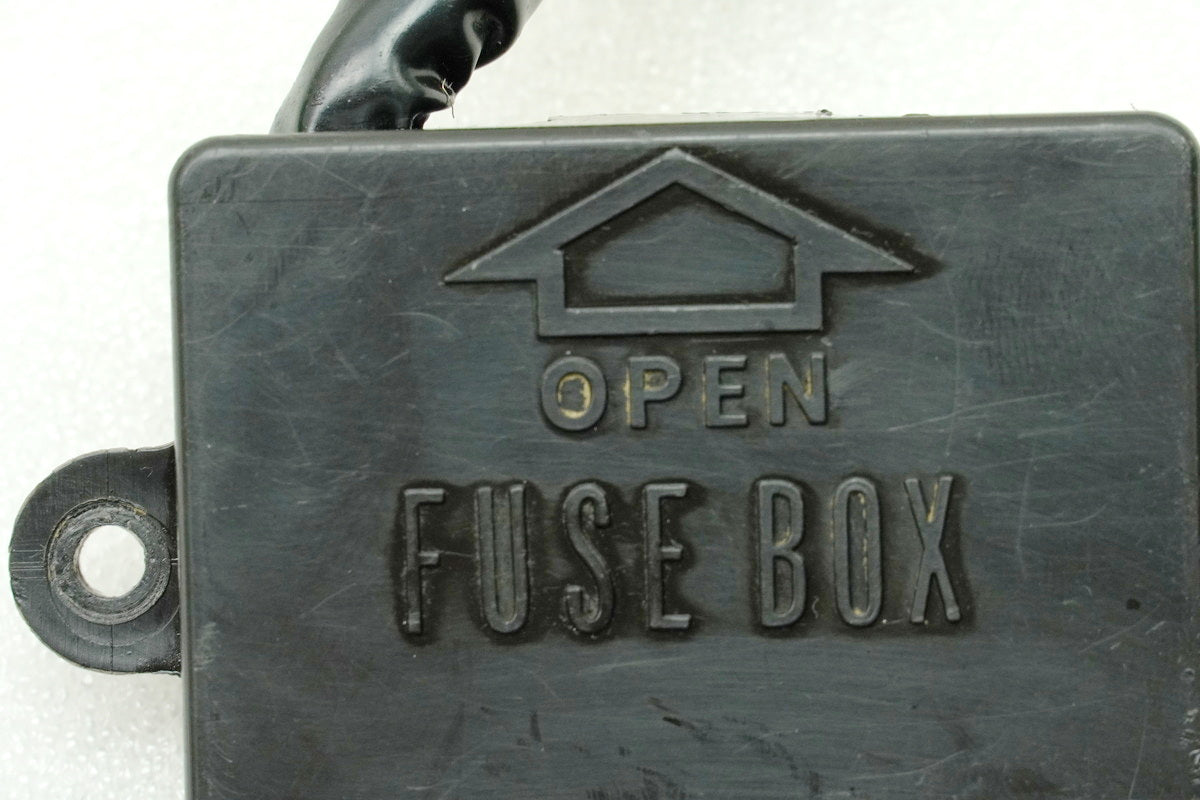 HONDA CB 250 G CB250G Fuse Box 74-77