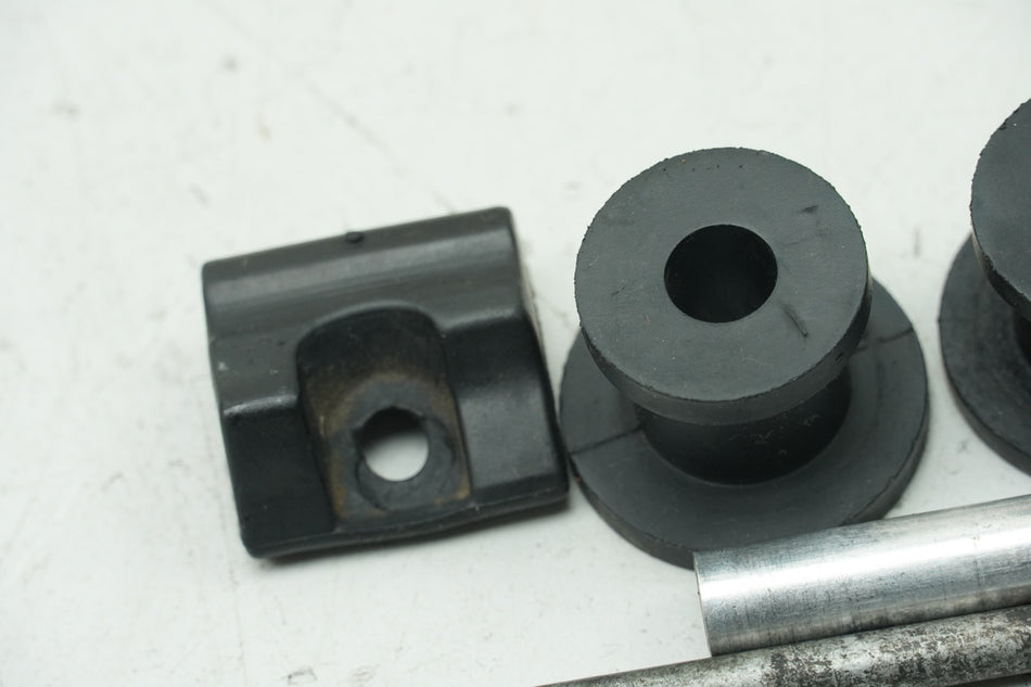 BMW R nine T Urban G/S 0J41 Rear Tank Mount Screw Rubber Tank Holder