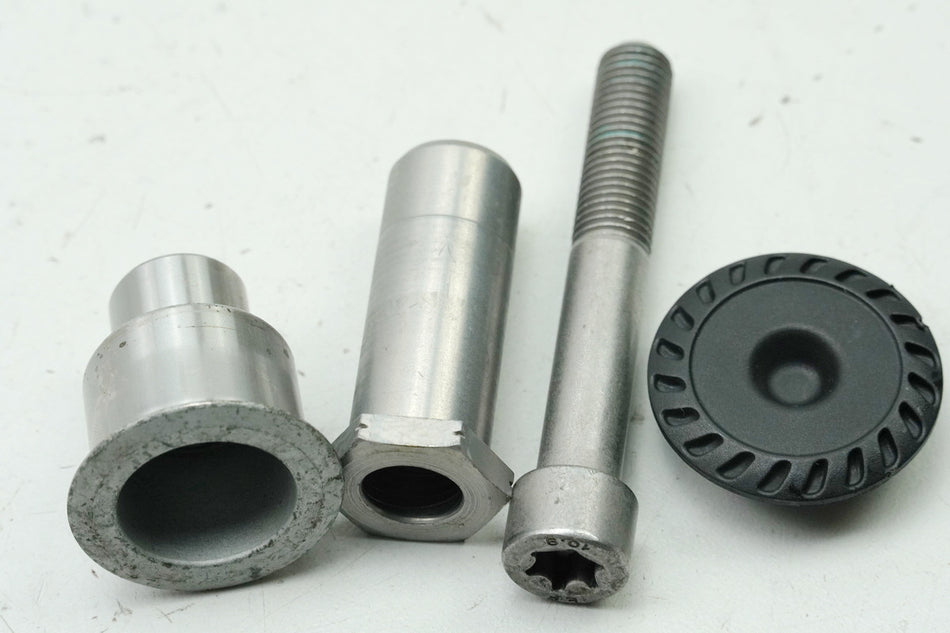 BMW R nine T Urban G/S 0J41 Screws Swingarm Rear Bearing Pin Cover