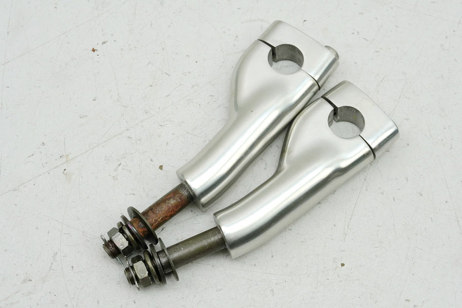 YAMAHA XV 750 4PW VIRAGO Abrazadera de manillar Riser Soporte Manillar original