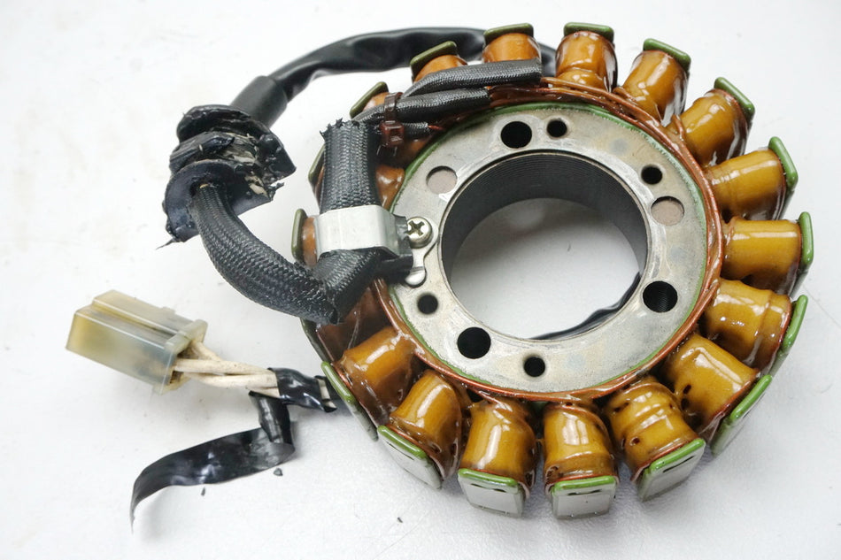 YAMAHA YZF R1 RN01 RN04 Estátor alternador Lima original 98-01