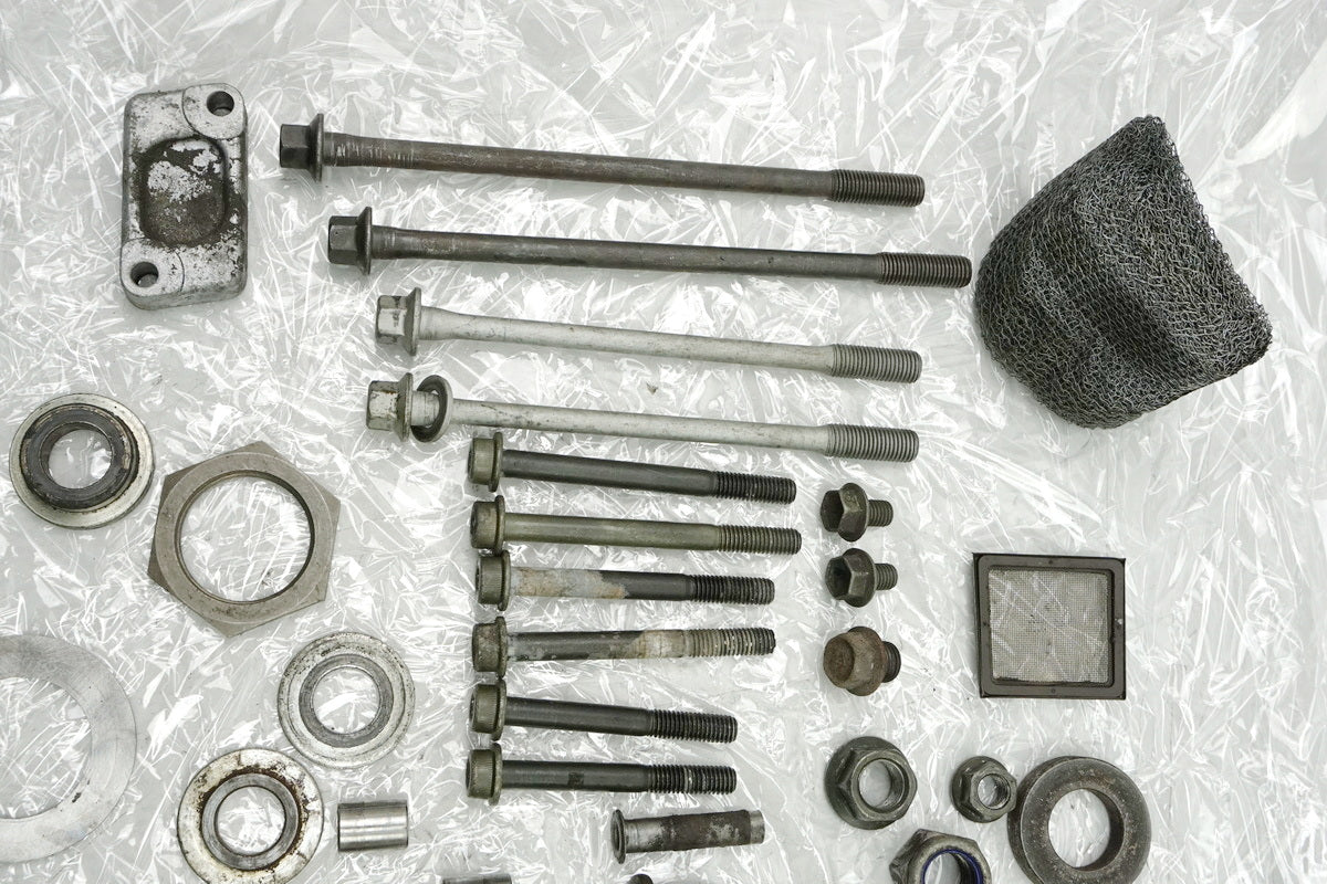 SUZUKI UH 125 BP BURGMAN K2-K6 Screws & Small Parts (for Engine)