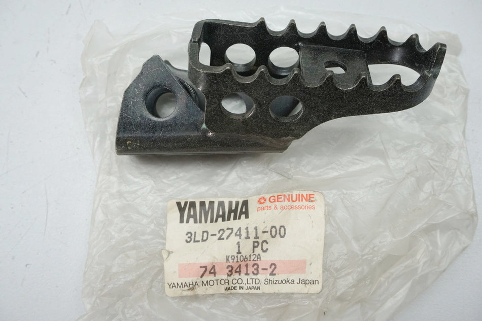 Yamaha Fußraste Fahrer links Footrest original 3LD-27411-00 DT TT-R YZ XZT - NEU