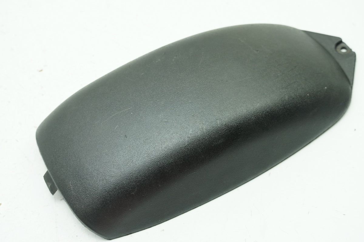 PIAGGIO SFERA 50 C01 Abdeckung Helmfach Cover Vergaser Deckel Blende Klappe