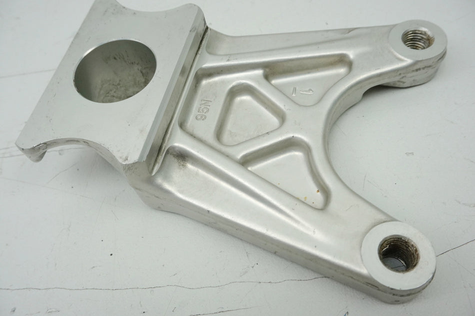 YAMAHA YZF R1 RN01 RN04 Placa de anclaje pinza de freno trasera soporte 98-01