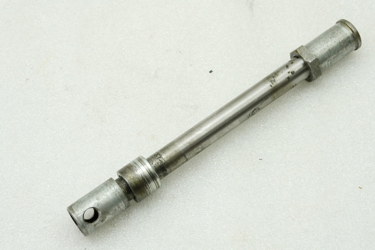 HONDA CB 250 G CB250G Steckachse vorn Distanzhülse Achse Mutter für Felge 74-77